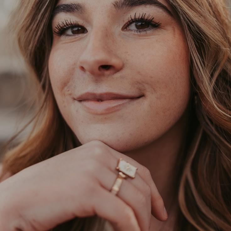 Portrait of Arun meditation instructor